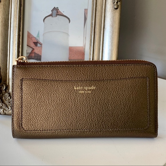 kate spade Handbags - Kate Spade Large Zip Wallet - NWOT